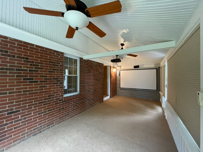 Foto del edificio - 3211 Creston Ct