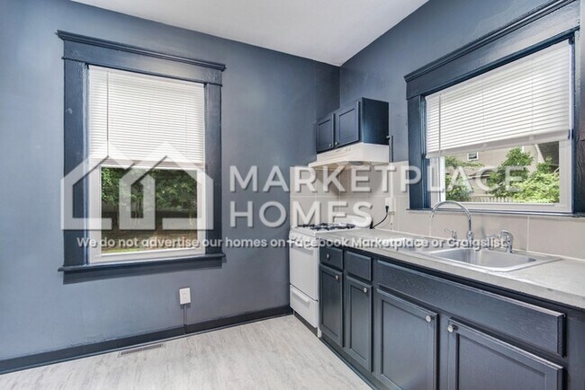 Foto del edificio - 1106 May St