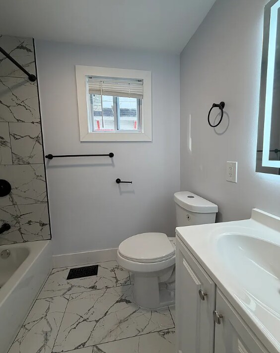 Foto del edificio - 34 Seminary Ave