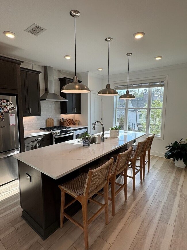 Building Photo - Charming 3BR Townhome in Buford