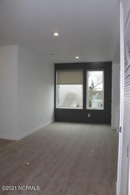 Building Photo - 919 Castle St