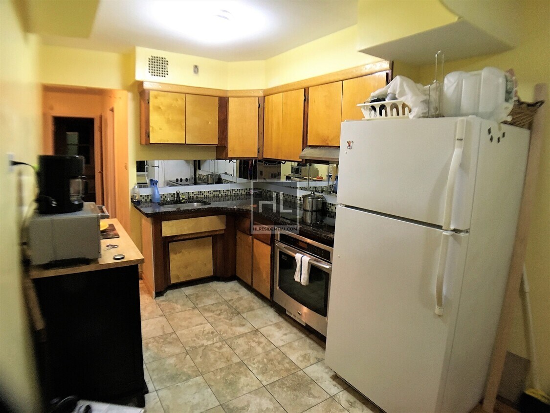 Primary Photo - LARGE 2 BEDROOMS AVENUE J/ PRIME CANARSIE