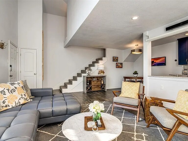 Foto principal - 2949 Shelby Ave