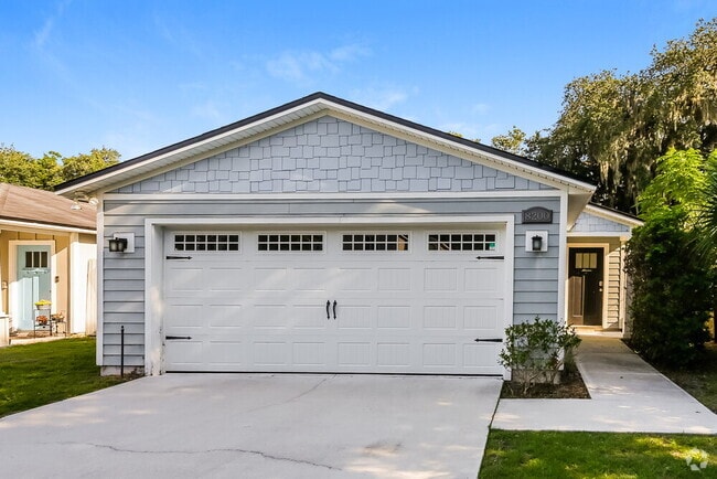 Building Photo - 8200 Highfield Ave