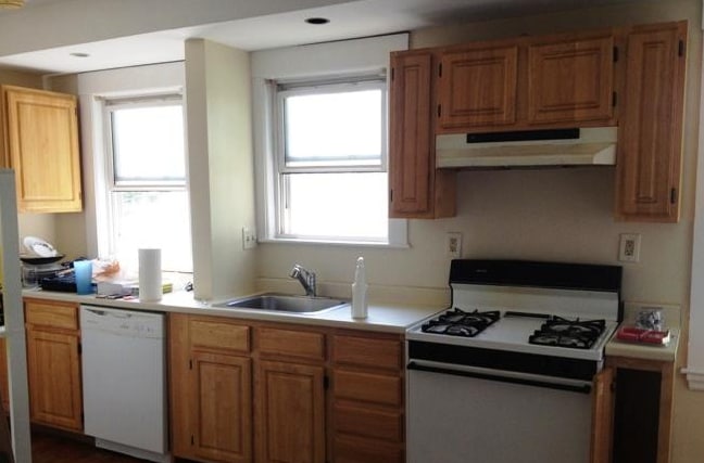 Primary Photo - 70 Cresthill Rd