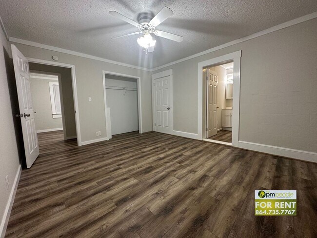 Foto del edificio - 2/2 in Great Location for Easley or Greenville!