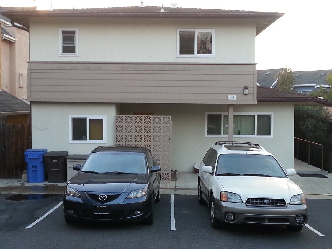 Primary Photo - 637 Toro St