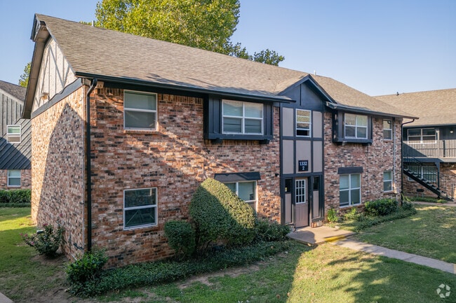 Building Photo - Tudor Crossing Apartments