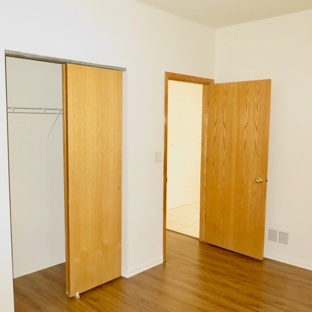 Foto del edificio - 4354 S Drexel Blvd