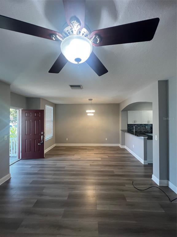 Building Photo - 1547 Deer Tree Ln