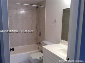 Foto del edificio - 8390 Sands Point Blvd