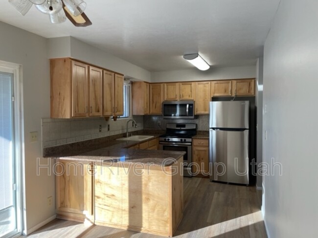 Building Photo - 4430 S Orleans Wy