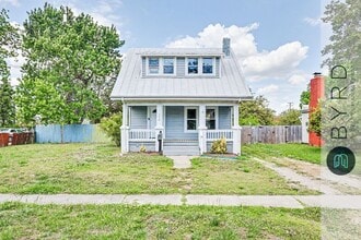 Building Photo - 114 Lee Ave