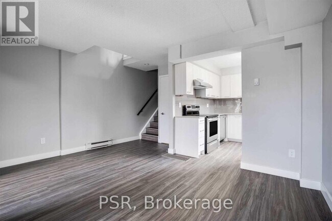 Photo du bâtiment - 2 Blackthorn Ave