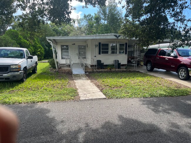 Building Photo - 4538 Charter St