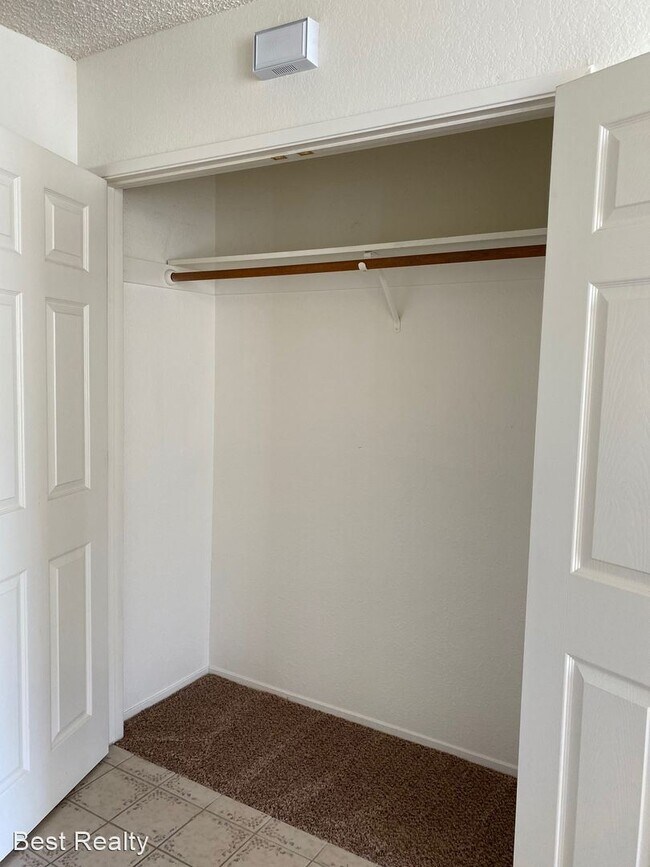 Foto del edificio - 2 br, 2.5 bath House - 18540 Glenview Court