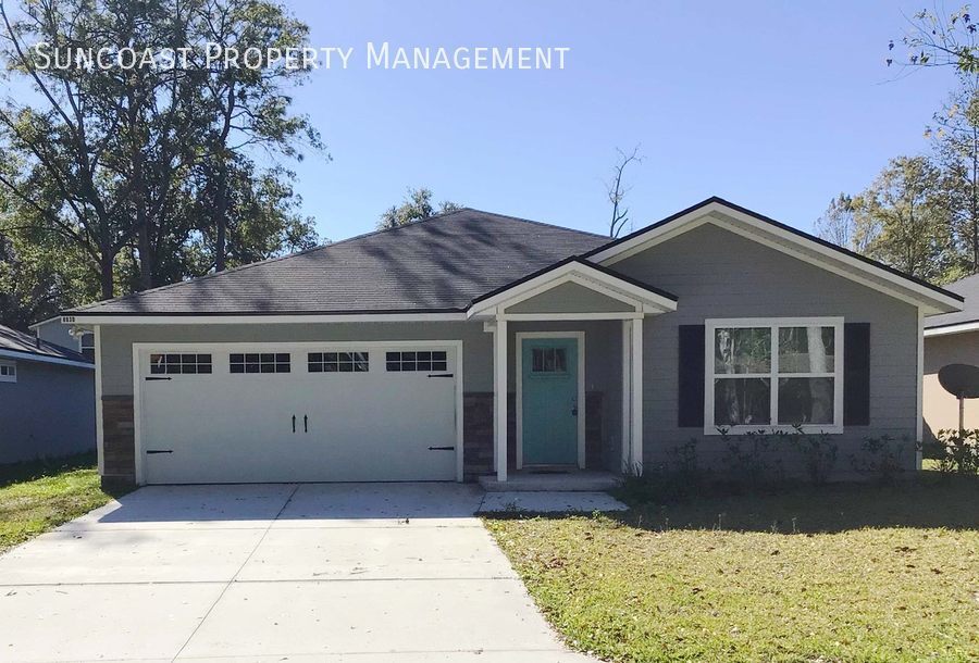 Primary Photo - Stunning 3BR/2BA Home In Jax!