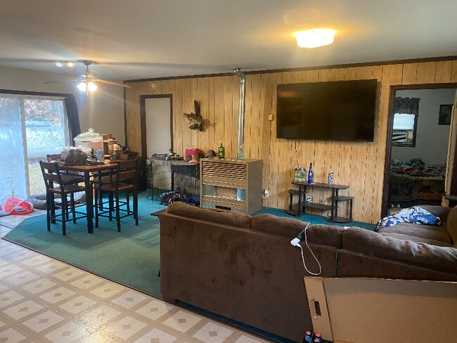 Foto del edificio - 8590 Legion Ln
