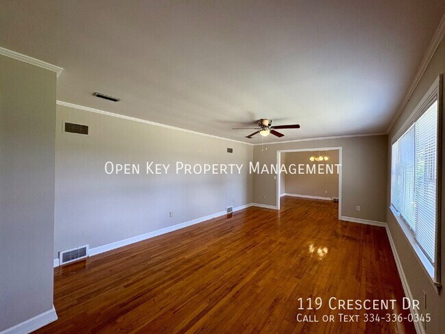 Foto del edificio - 119 Crescent Dr