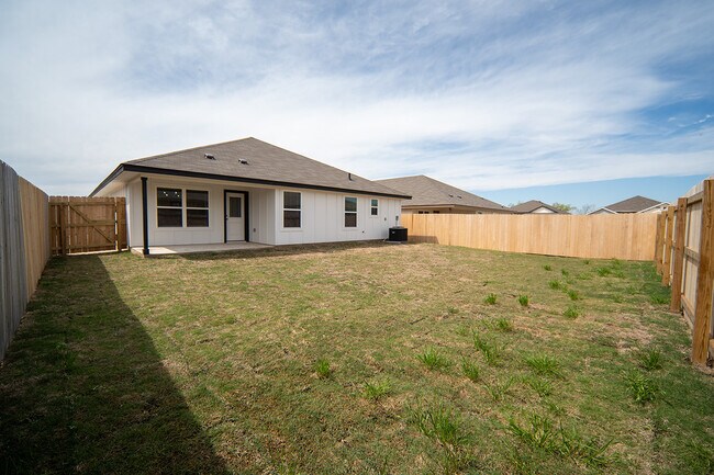 Foto del edificio - 1414 Sideoats Ln