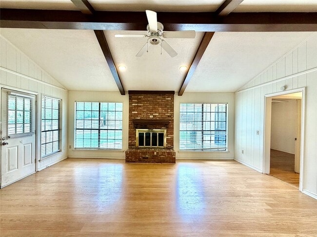 Foto del edificio - 1416 Sandy Creek Dr