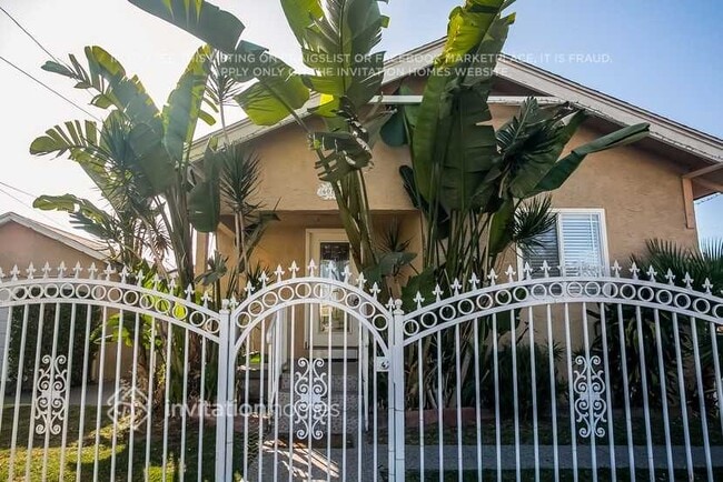 Foto del edificio - 6011 Bear Ave