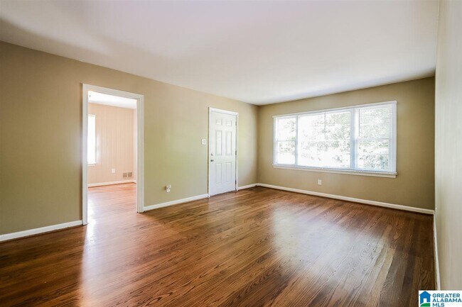 Foto del edificio - 8341 Vassar Ave