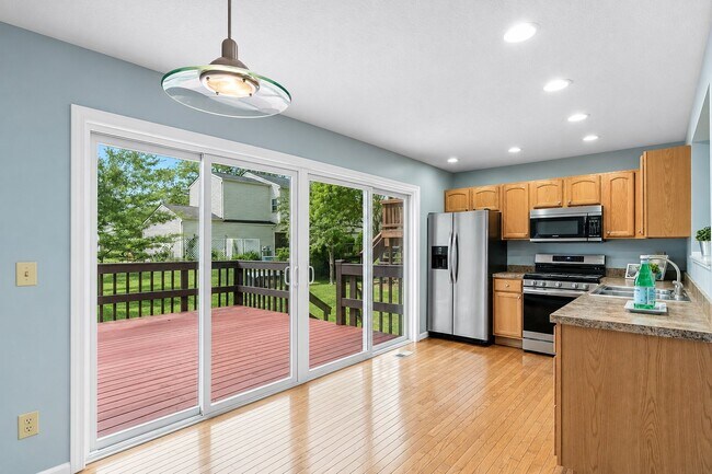 Building Photo - 7701 Kelvinway Dr