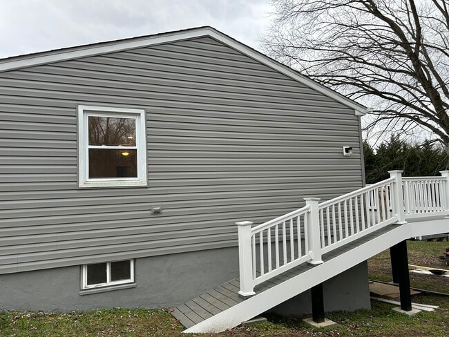 Foto del edificio - 3846 Muddy Creek Rd