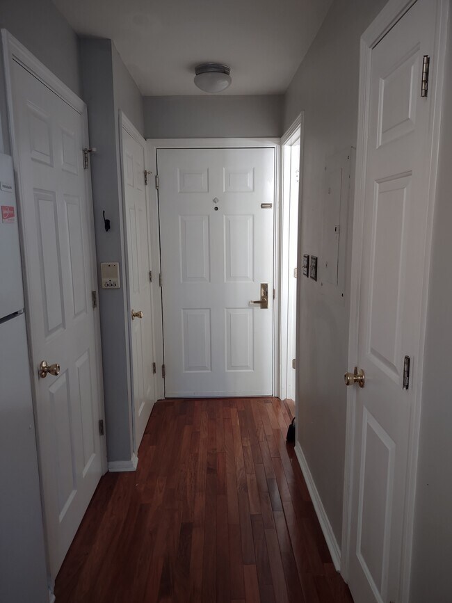 Foto del edificio - 2730 Brownsboro Rd