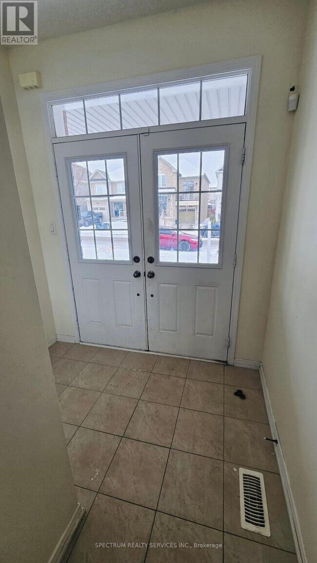 Photo du bâtiment - 96 Warner Ln