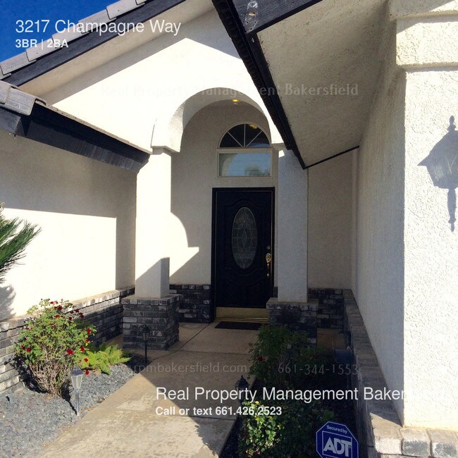 Foto del edificio - 3217 Champagne Way