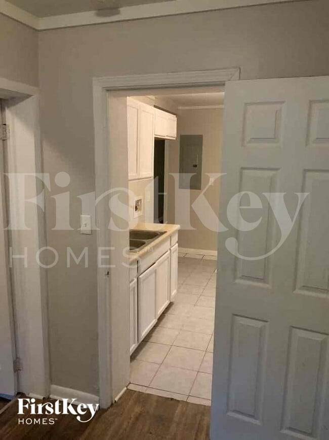 Building Photo - 1698 Sandtown Rd SW