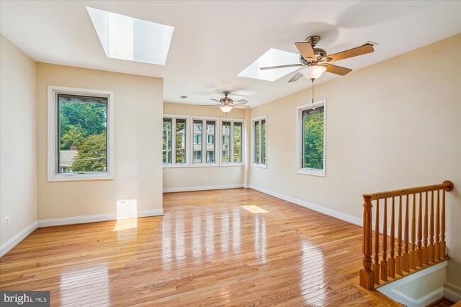 Foto del edificio - Available immediately!