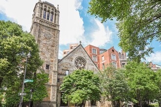 Building Photo - 492 Beacon St