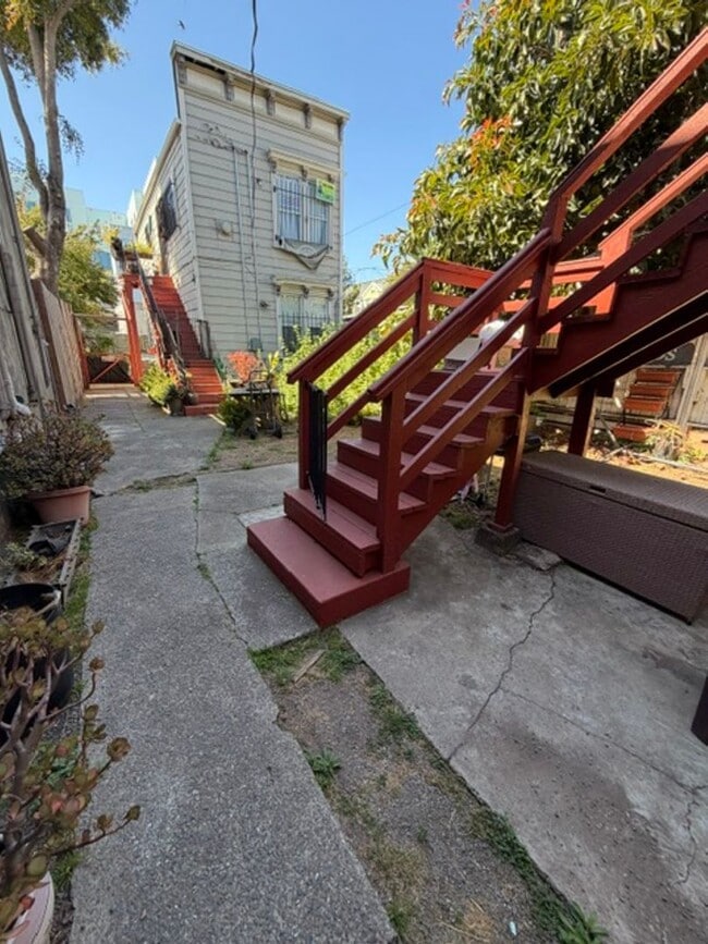 Building Photo - 1665 8th St