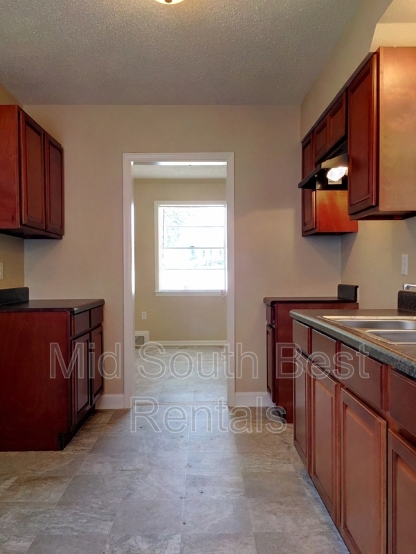 Building Photo - 1341 Busby Ave