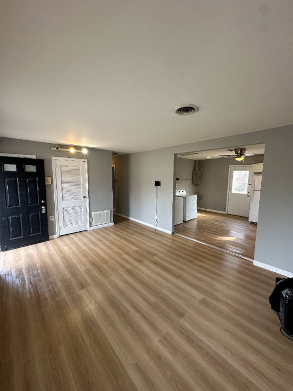 Foto del edificio - 5304 Grove Ave
