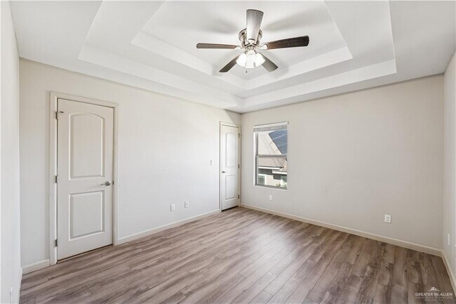Building Photo - 15 E Olympia Ave
