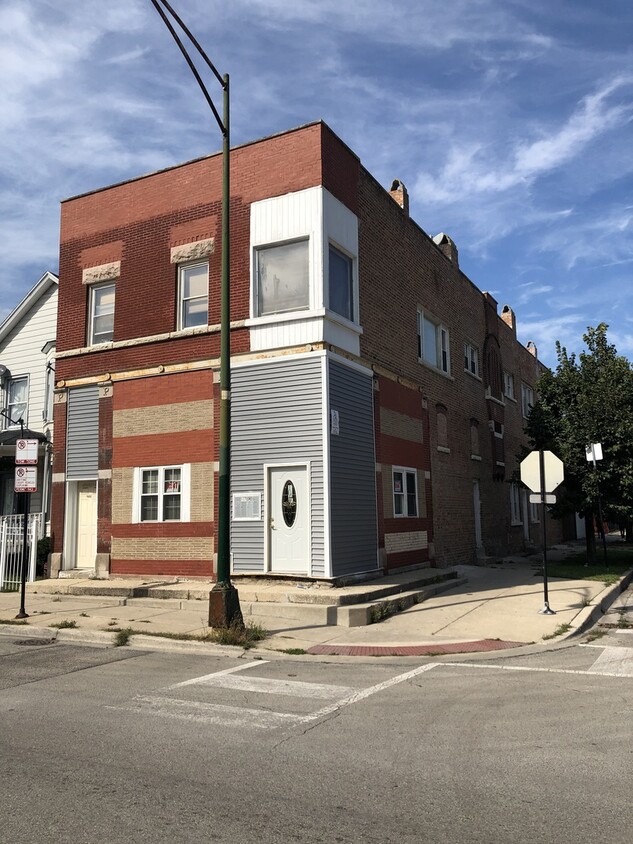 Primary Photo - 2500 W Pershing Rd