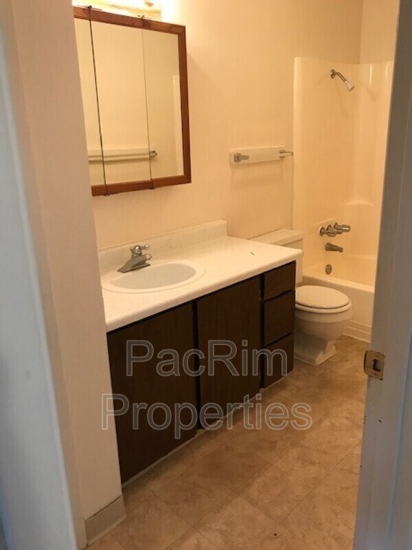 Foto del edificio - 3230 Boniface Pkwy