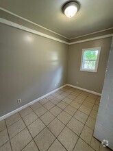 Building Photo - 1222 Forman Dr