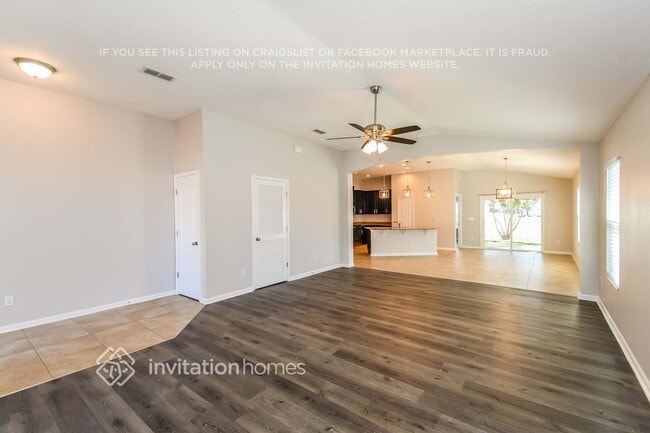 Building Photo - 153 Summer Point Dr