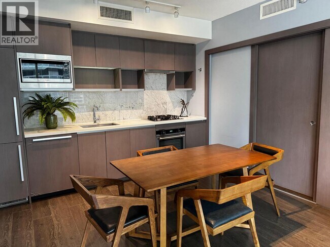 Photo du bâtiment - 68 Smithe St