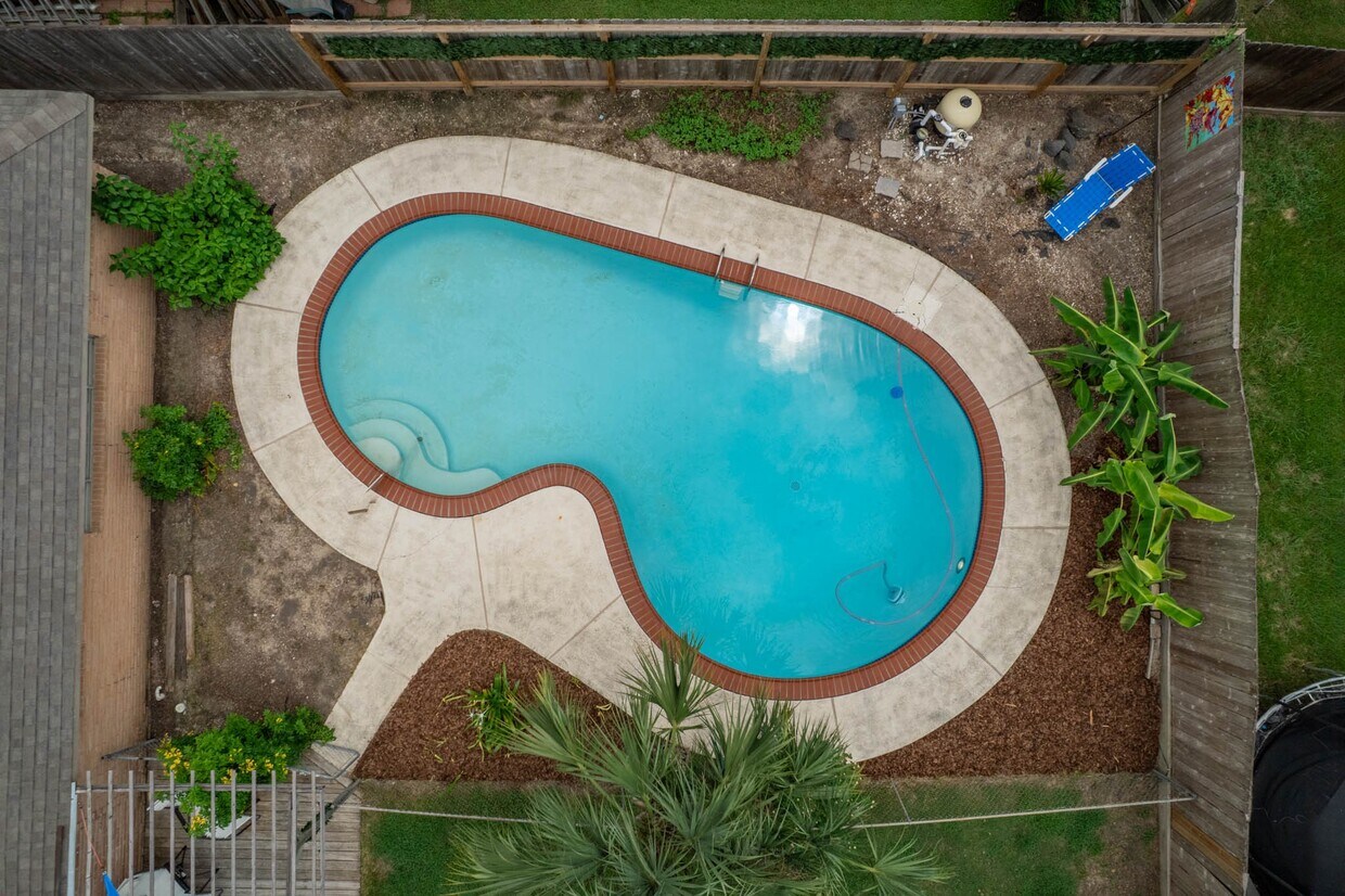 Foto principal - 5471 Kuldell Dr