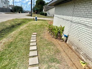 Building Photo - 5405 Suez St