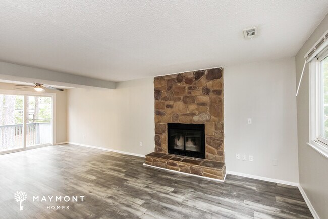 Foto del edificio - 5 Forestgate Ct