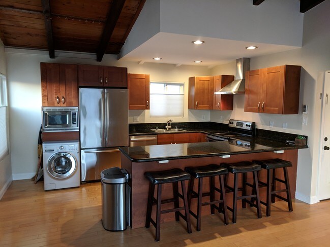 141 Avenida Corona - 141 Corona Ave