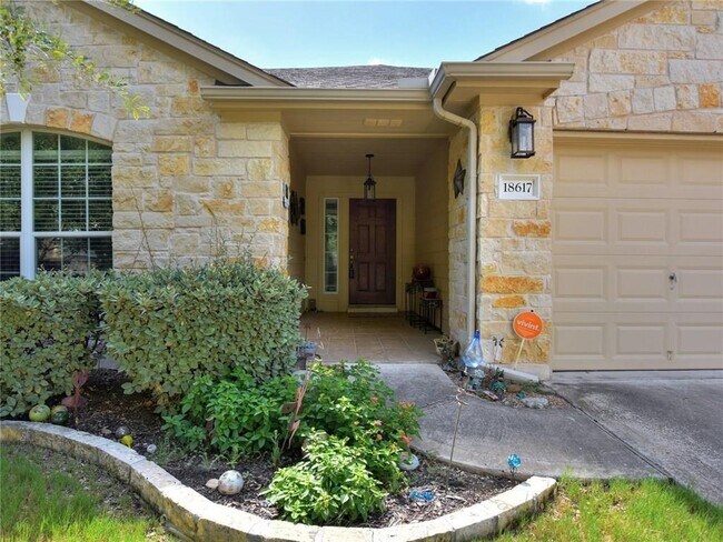 Foto del edificio - 18617 Wind Valley Way
