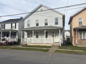 Building Photo - 718-720 Archbald St